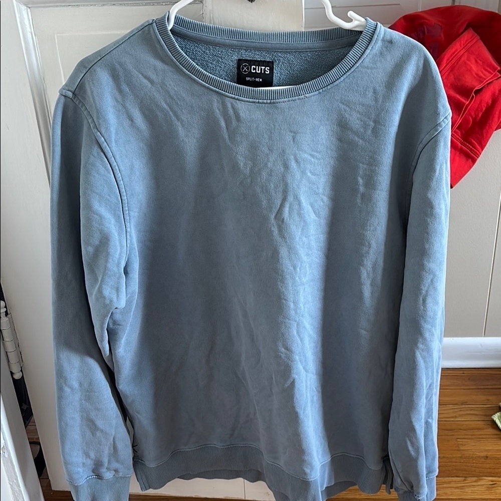 cuts split hem Men's Blue Sweater